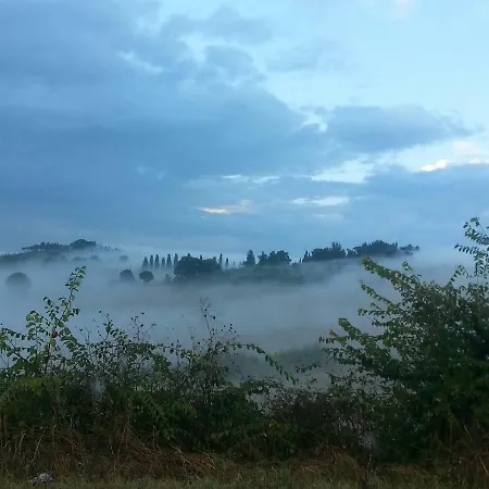 In Sul Lago Trasimeno Villa *